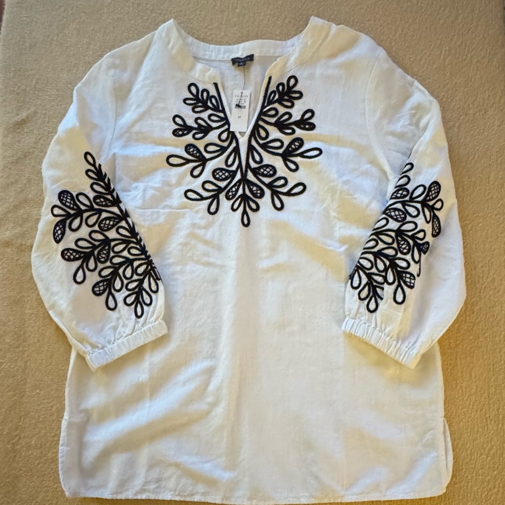 Talbots White Tunic Top with Black Embroidered Motif